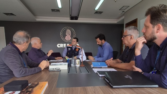 Reunião Crea-MG e CEDEC/Foto: Fernando Inneco