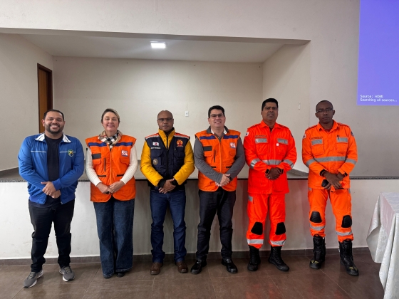 Palestra de combate a incêndios florestais em Serrania