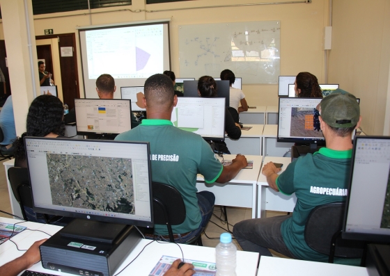 A nota obtida no Exame Nacional do Ensino Médio (Enem) é o principal critério de seleção