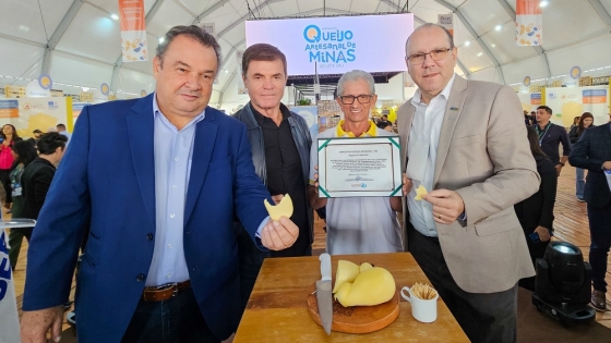 Evento também marcou a entrega do registro de inspeção sanitária para o primeiro produtor de Queijo Cabacinha, resultado do trabalho de todo o Sistema Agricultura