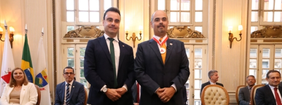 Governador de Minas recebe Medalha do Mérito da Advocacia-Geral do Estado