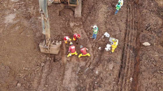 Bombeiros localizam 265ª vítima em área do rompimento em Brumadinho