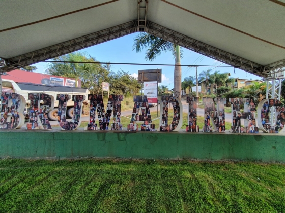 Monumento em homenagem às vítimas em Brumadinho