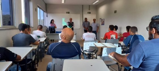 Turma de curso profissionalizante