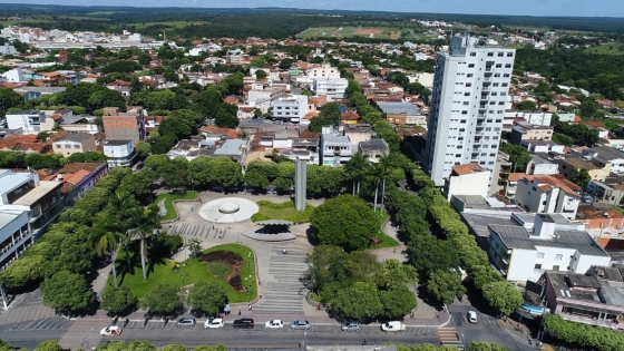 Reparação Brumadinho: Curvelo e Morada Nova de Minas vão receber novas máquinas para recuperação de estradas e vias municipais