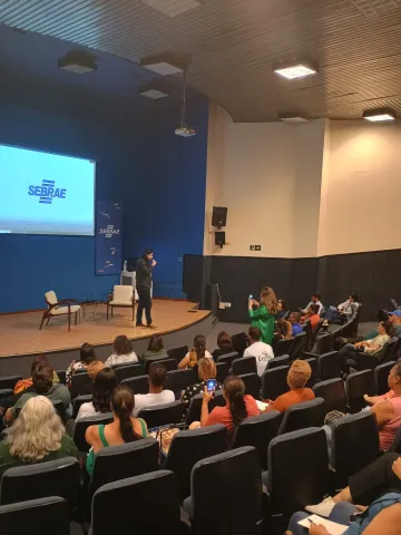 Abertura da Capacitação pelo Diretor de Agroindústria e Cooperativismo da SEAPA, Ranier Figueiredo.