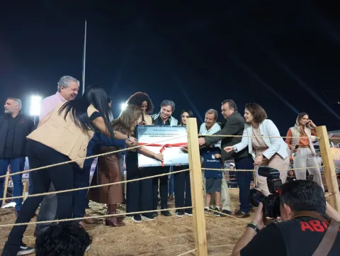 Inauguração da placa do complexo Alysson Paolinelli