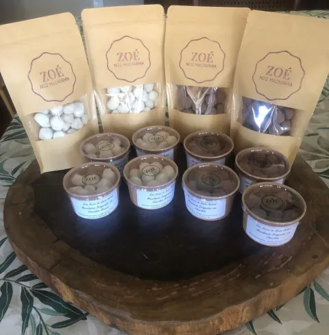 Produtor Antônio Alves produz macadâmia e criou a própria marca