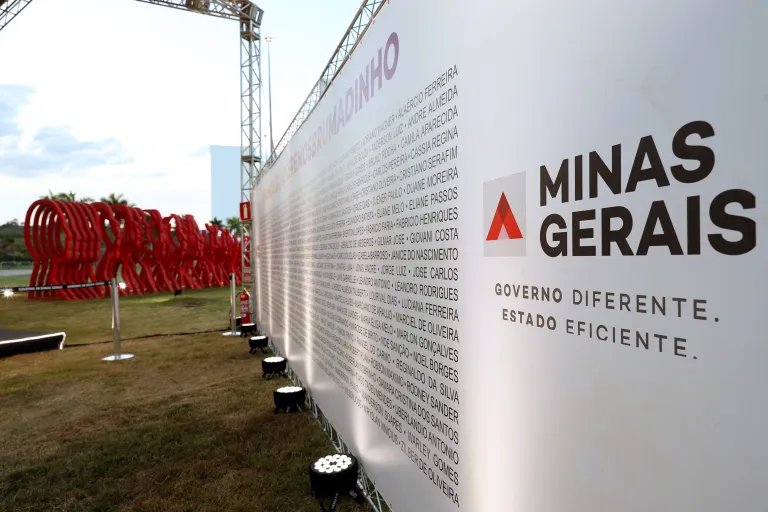 Monumento em homenagem às vítimas de Brumadinho
