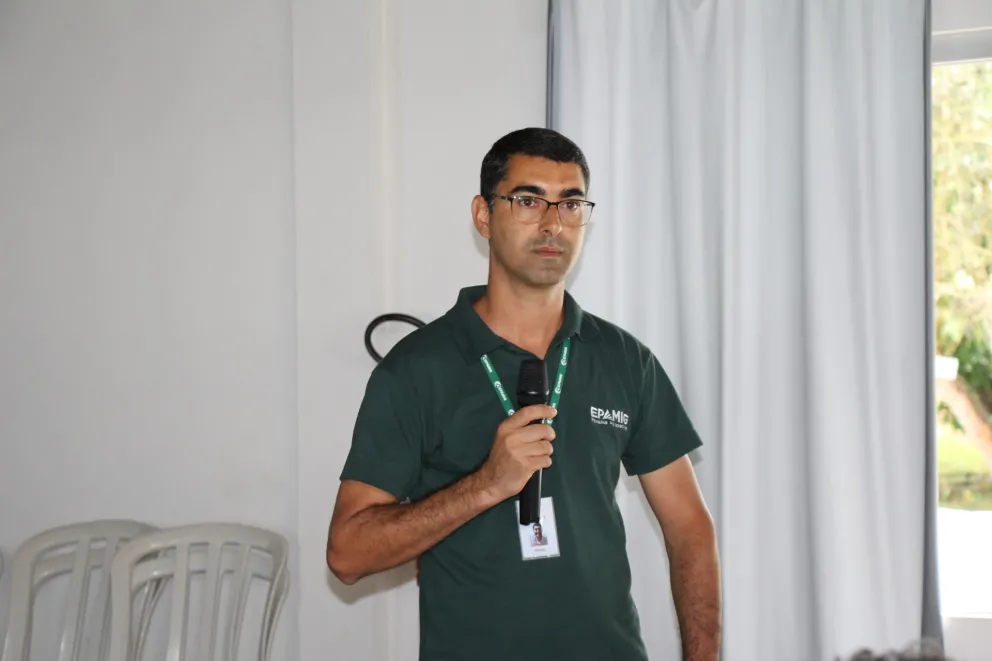 Pesquisador da Epamig participa da Azeitech